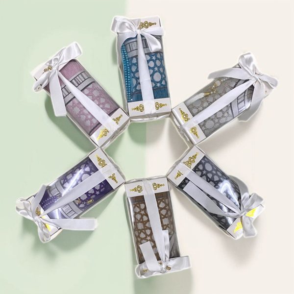 اشتري 5 واحصل على السادسة مجاناً من سجادة الصلاة الخفيفة للتوزيعات والهدايا بألوان متعددة